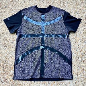 Hudson Outerwear Men’s Basketball Theme Black Short Sleeve Shirt Size L